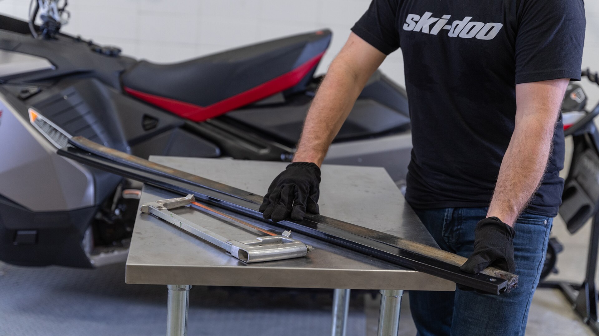 How to Replace your snowmobile’s Hyfax SkiDoo