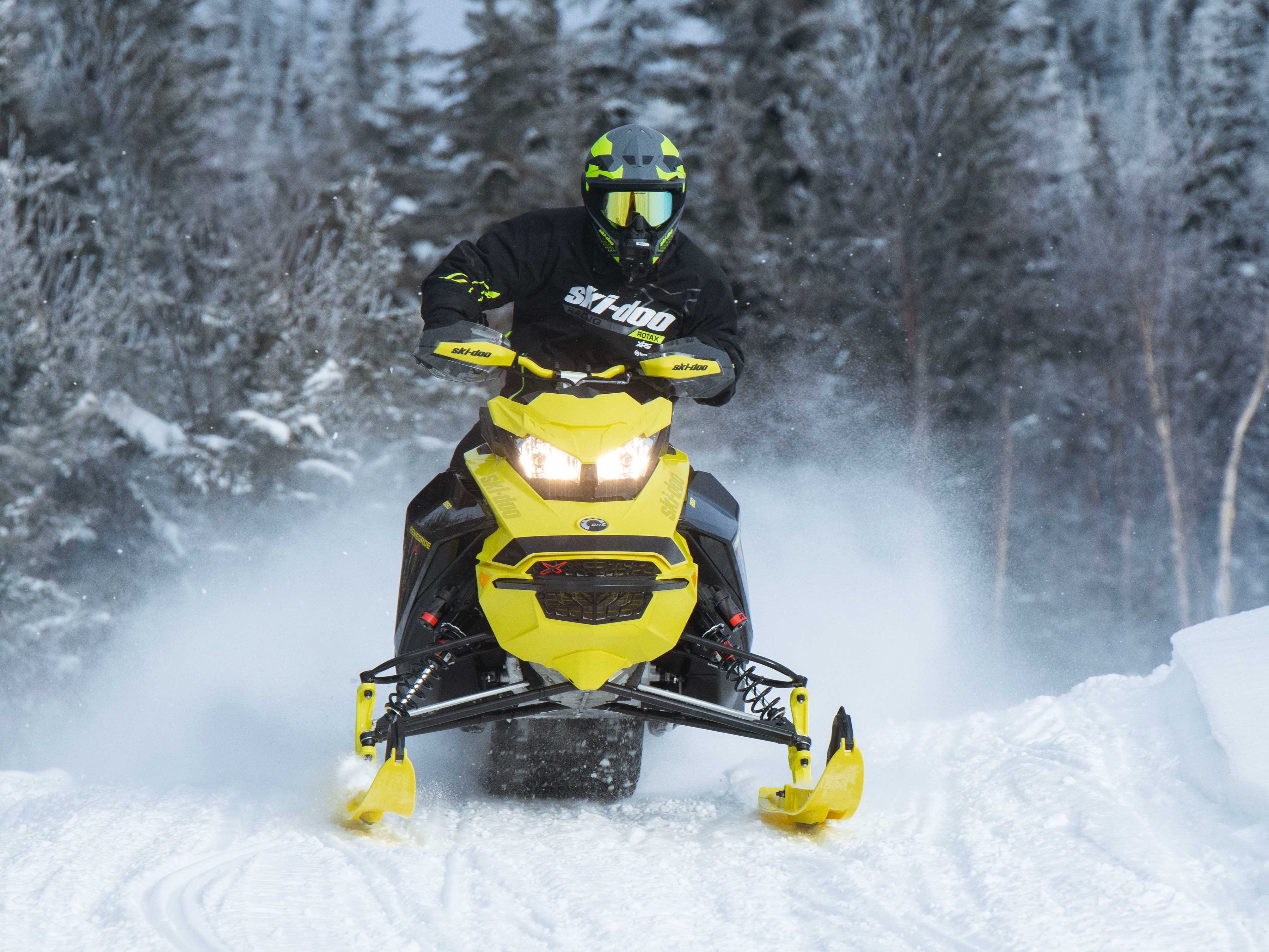 Ski Doo Expedition Sport 900 Ace gen4