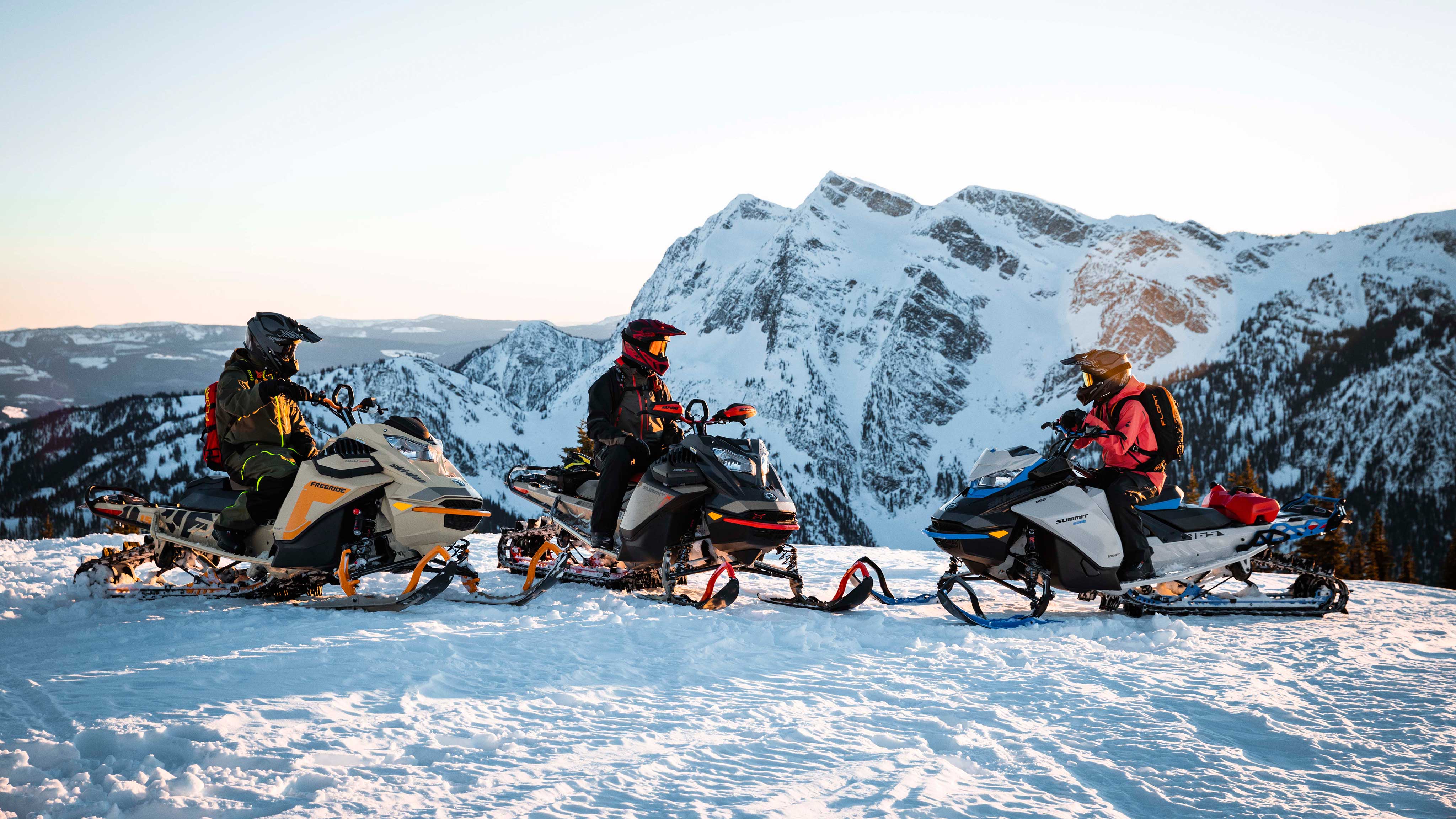 2025 Ski-Doo Deep-Snow スノーモービルラインアップ 2025 Ski-Doo Deep-Snow スノーモービルラインアップ