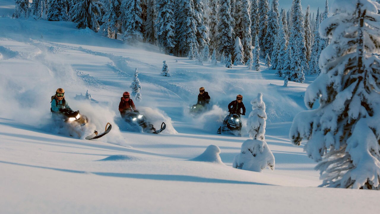 2025 Snowmobile Accessories & Apparel - Ski-Doo 2025 Snowmobile Accessories & Apparel - Ski-Doo