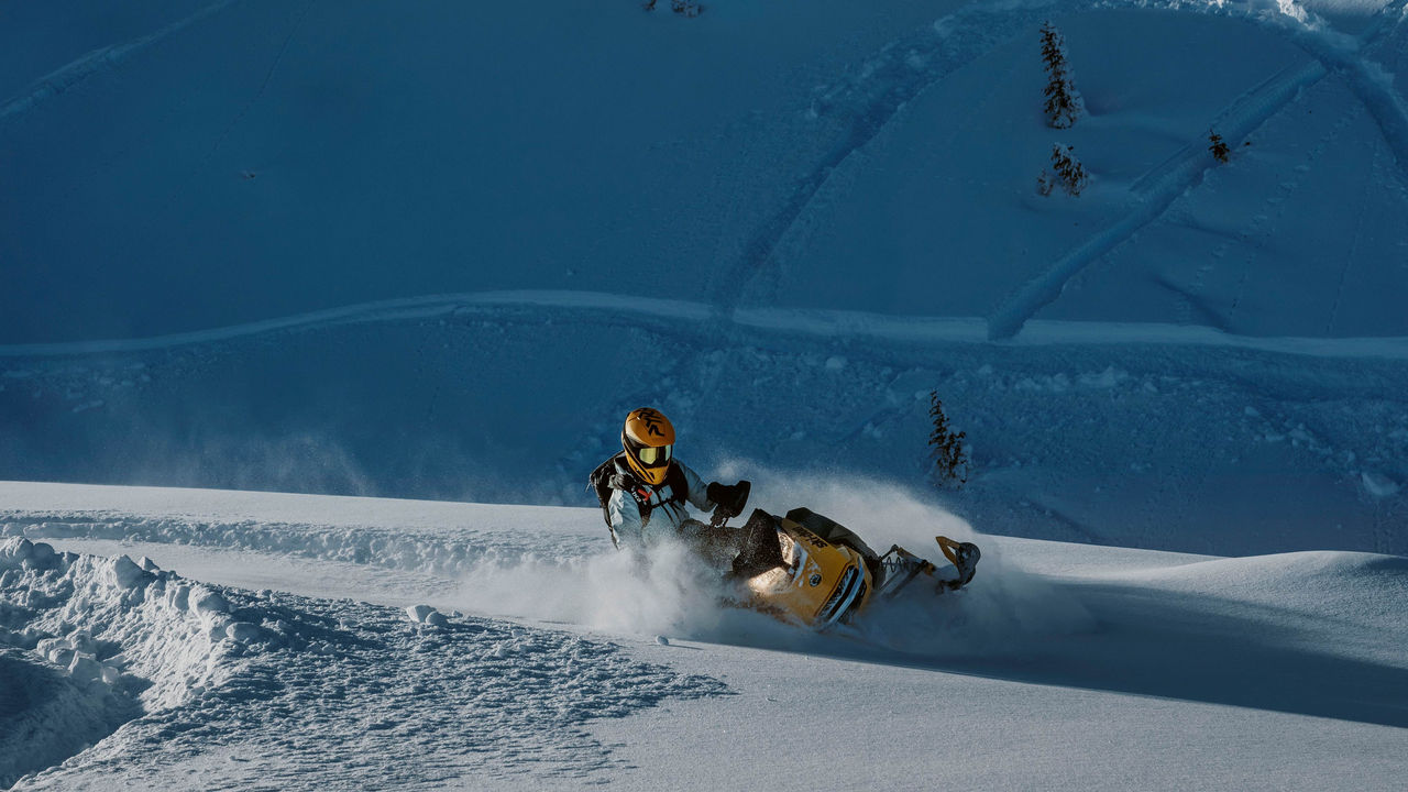 2026 mid-sized Ski-Doo Snowmobiles