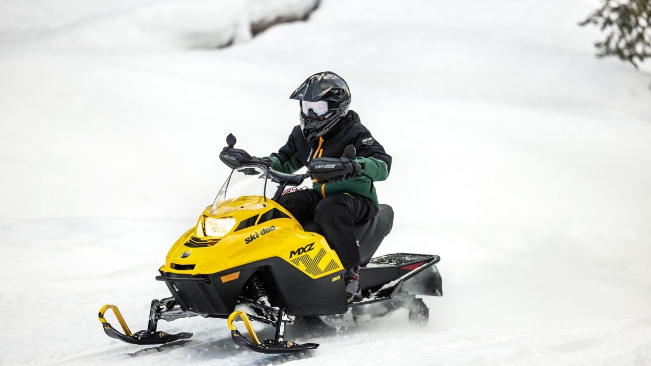 2026 Ski-Doo MXZ 120 / 200 - Youth snowmobile 2026 Ski-Doo MXZ 120 / 200 - Youth snowmobile