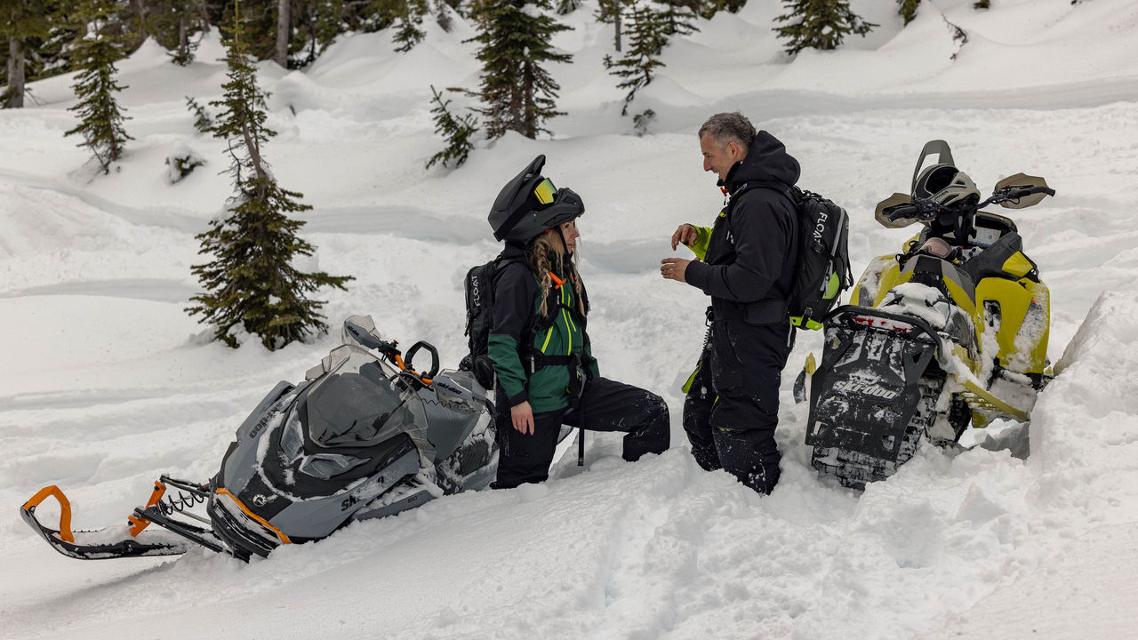 2025 Ski-Doo Deep-Snow スノーモービルラインアップ 2025 Ski-Doo Deep-Snow スノーモービルラインアップ